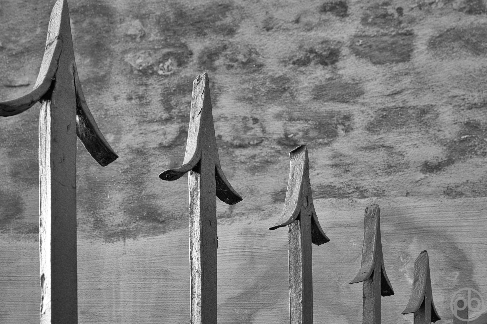 Fotokunst, Photo Art, Fine Art, Wandbilder, Wall Art, Minimalistische Fotografie, Minimal, Absperrgitter, schwarzweiß, Black and White