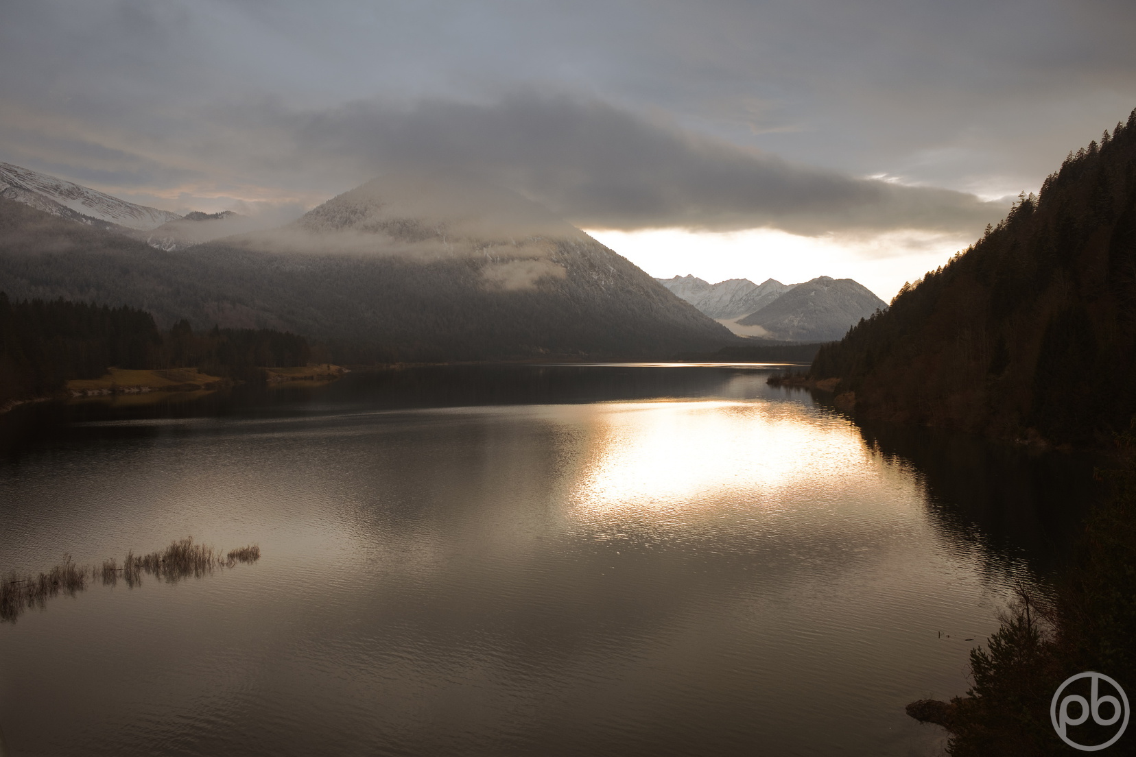 Das goldene Abendlicht lädt zum Entspannen ein.