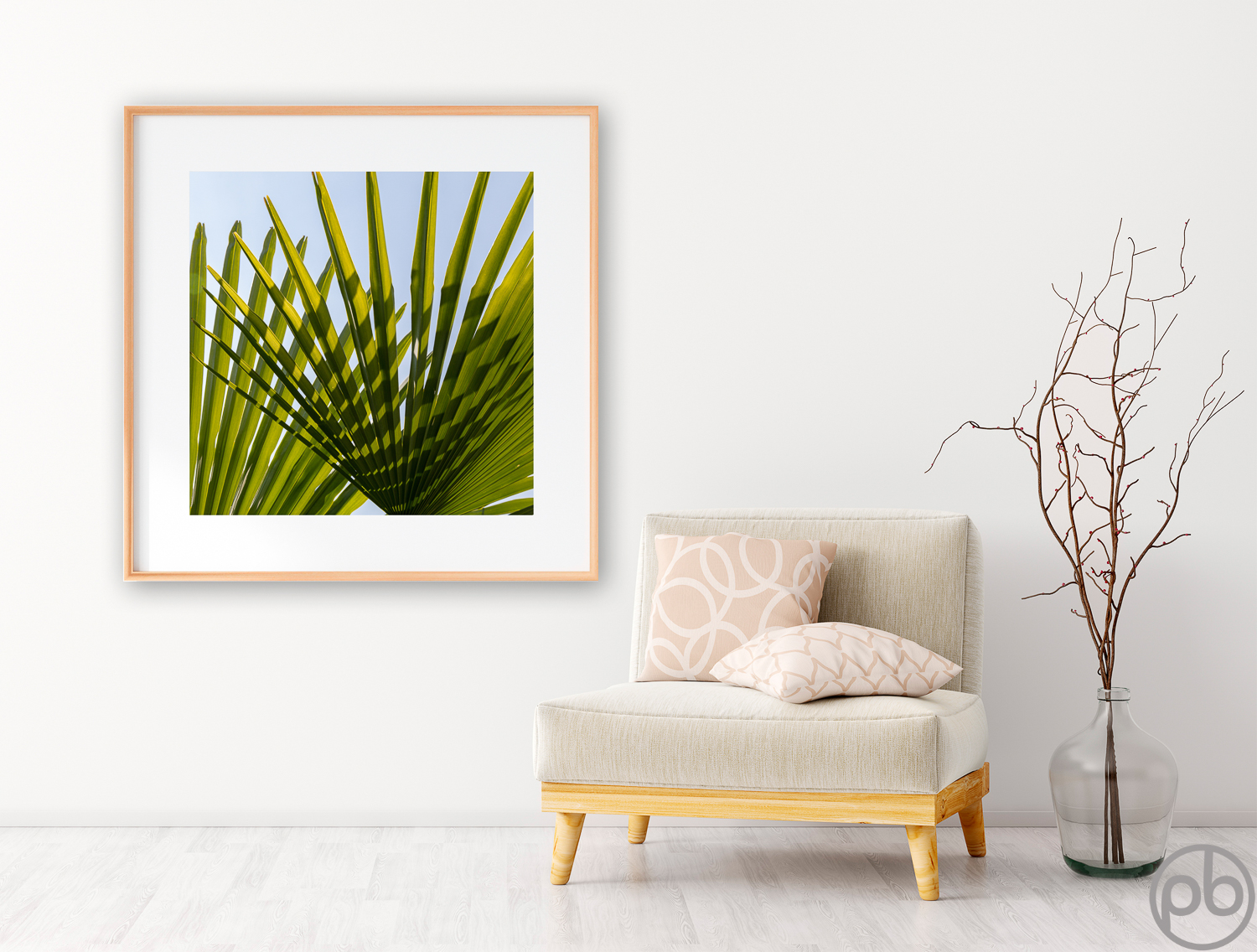 Palmwedel vor blauem Himmel
